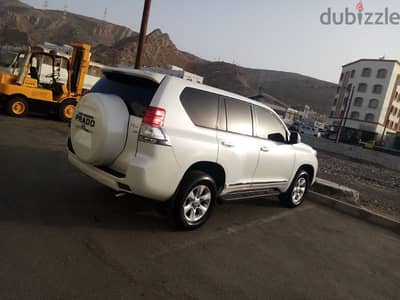 rent a car. Toyota Prado. سيارة للإيجار