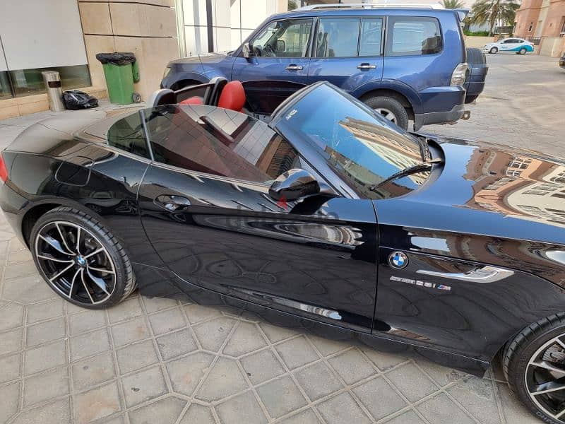BMW Z4 Oman agency car with excellent condition 10