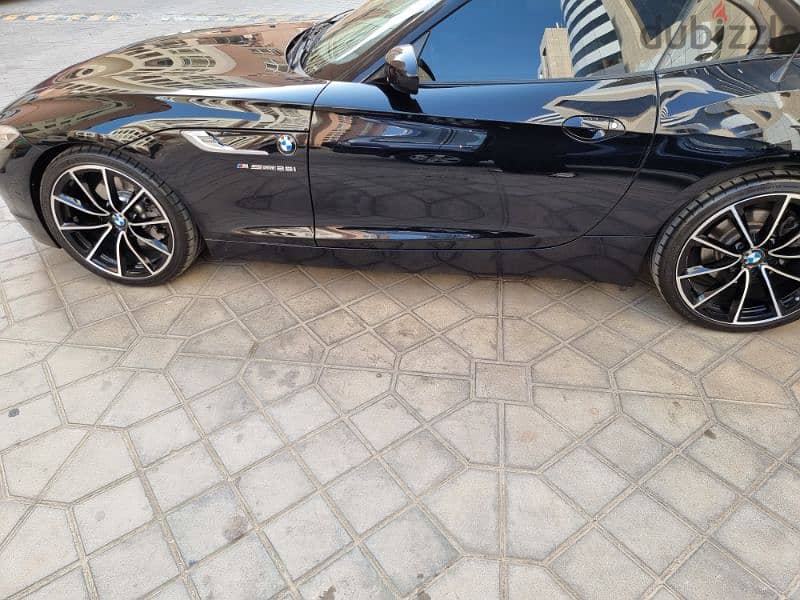 BMW Z4 Oman agency car with excellent condition 14