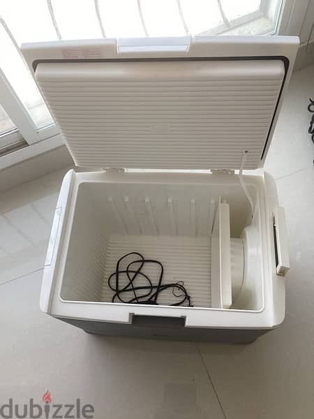Iceless thermoelectric cool box like new 1