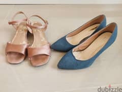 both 1 omr        max brand   blue color size 39 and pink color size40