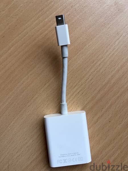 Authentic apple Mini DisplayPort to VGA Adapter 1