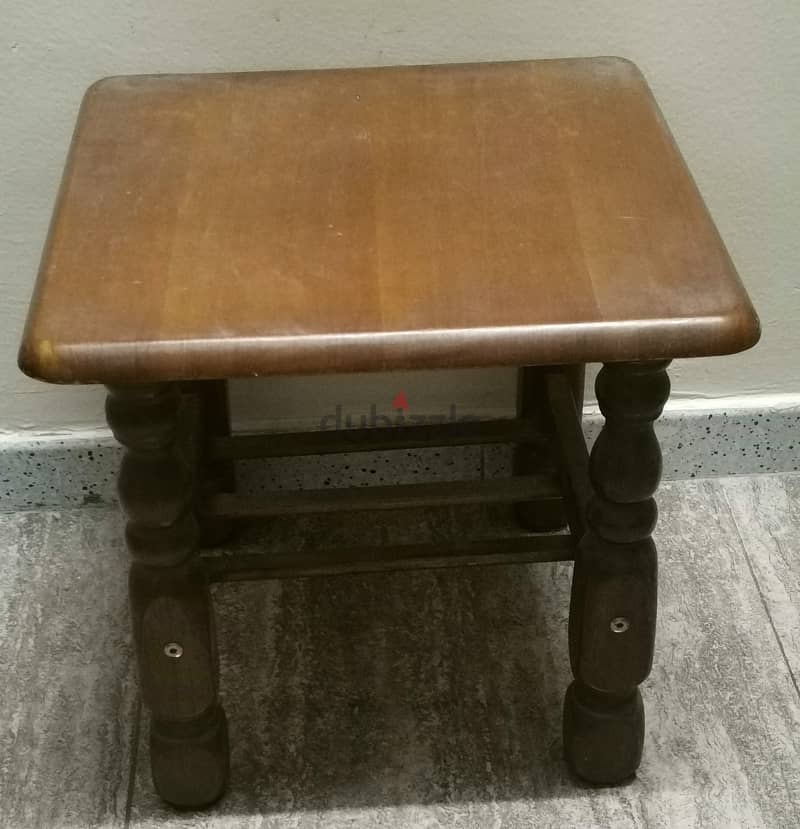 Centre table /teapoy small 2