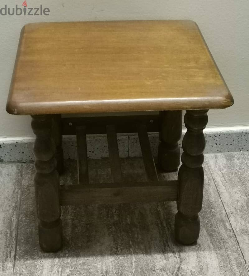 Centre table /teapoy small 3