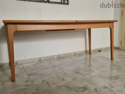 Expandable Dining Table