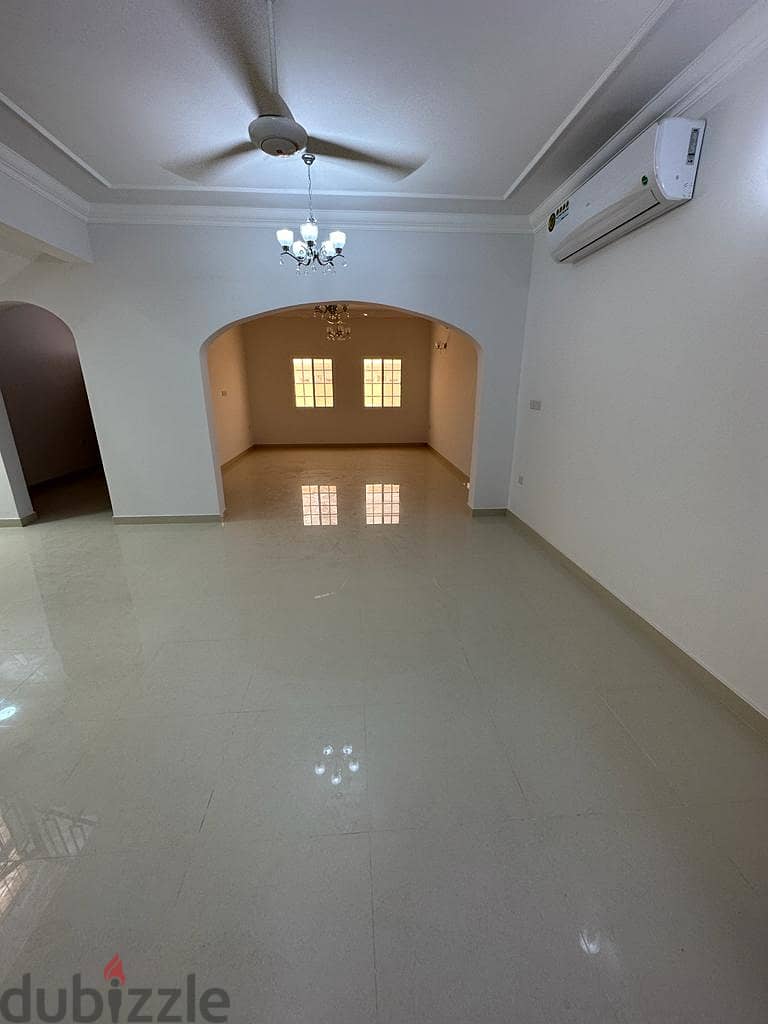 4AK3-Brand new 3 bhk villa for rent in Ansab height 9