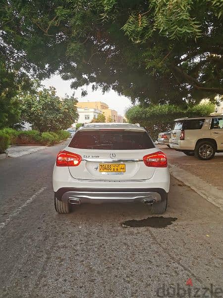 Mercedes gla 250 مرسيدس 4