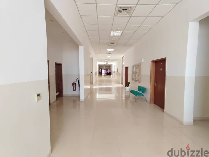 FURNISHED INSTITUTE FULL FLOOR SPACE AVAILABLE FOR RENT IN GHALA 4