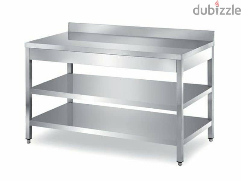 fabricatiing ss table with middle shelf 0