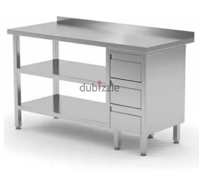 fabricatiing ss table with middle shelf 1