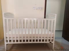 kidsbed size 74×137brand juniors. with mattress from babyshop  t 0
