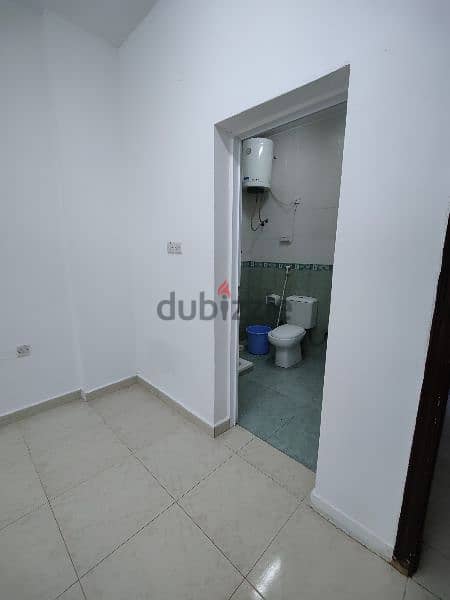 Alkhoud 6 - Sharing Room Available for Family or Working Women 4