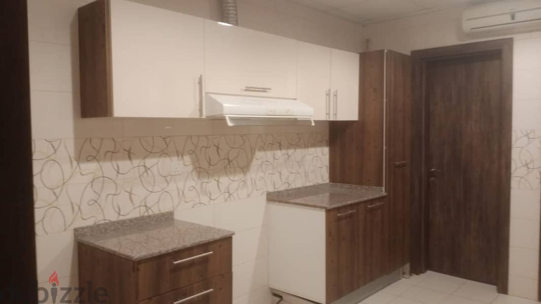 2 BHK Specious Apartmenst Available at Al Hail Near Nesto Hypermarkt 6