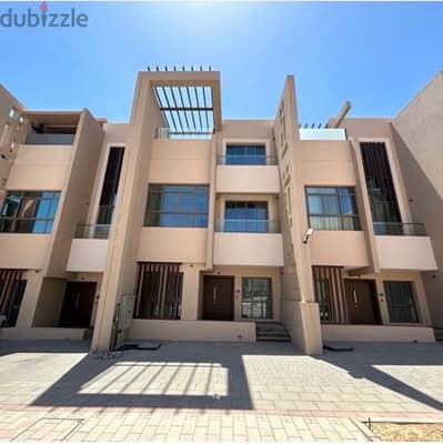 Recommended 4+1Bhk townhouse villa in muscat hills rose garden