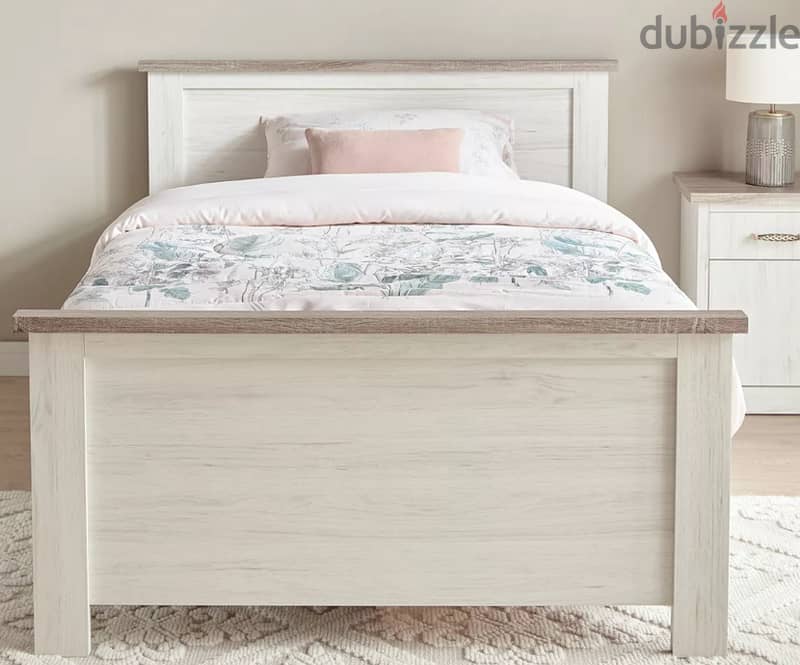 Beautiful single bed including mattress & nightstand - like new! 6