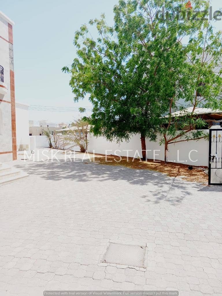 للبيع فيلا كبيرة بالمعبيلة الجنوبية | Villa for sale in Al Maabilah 1