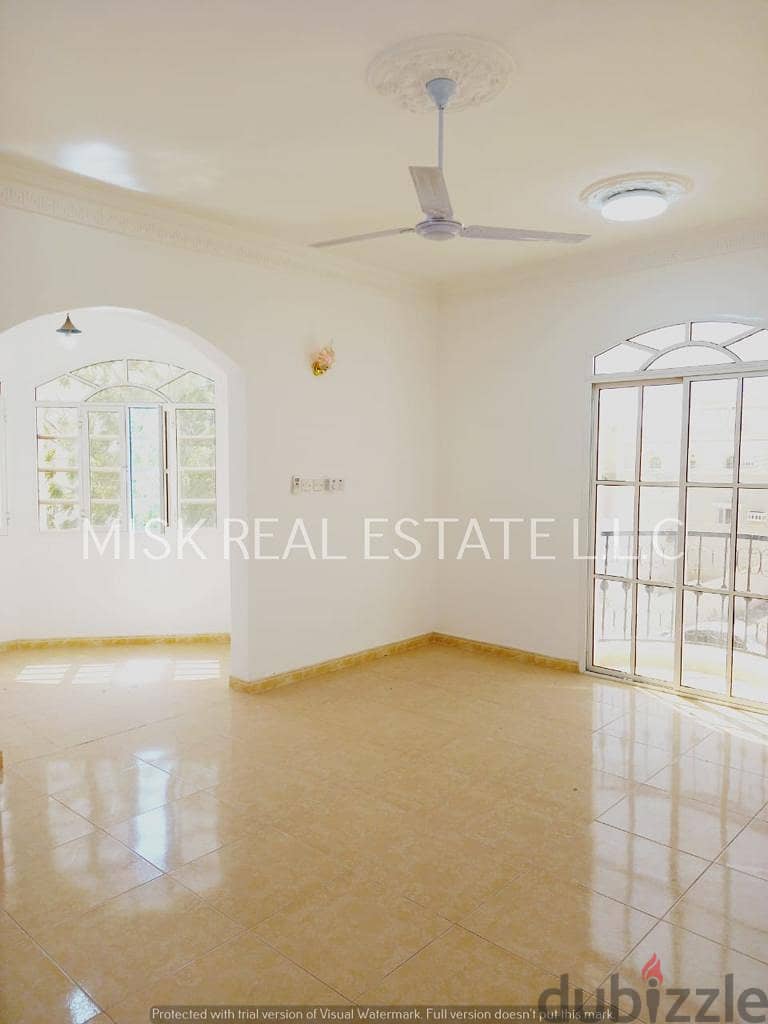 للبيع فيلا كبيرة بالمعبيلة الجنوبية | Villa for sale in Al Maabilah 2