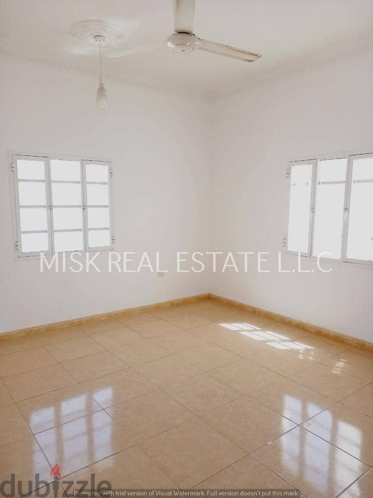 للبيع فيلا كبيرة بالمعبيلة الجنوبية | Villa for sale in Al Maabilah 3