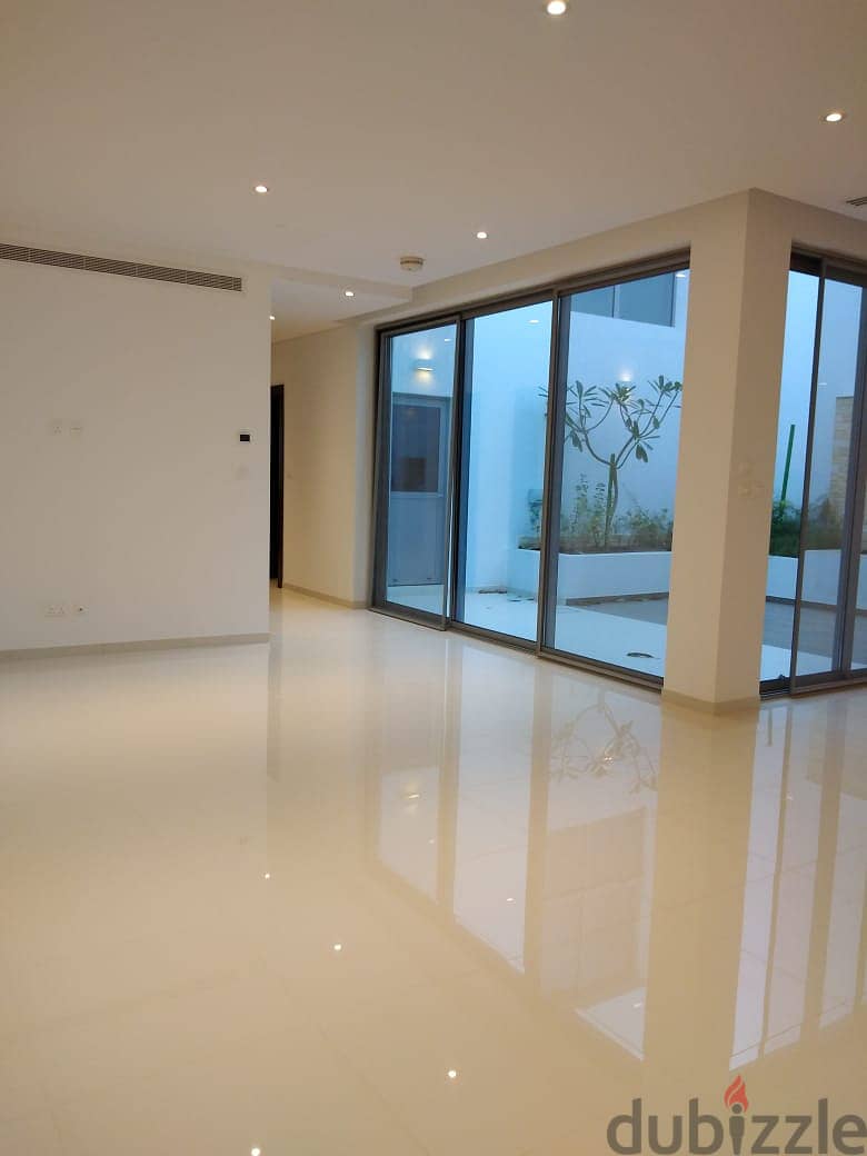 3 Bed Villa Ghadeer Residennce The Wave Muscat Almouj 3