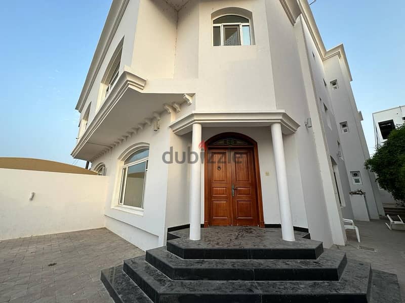 1ak4-Luxurious 4bhk villa for rent in Azaiba 18