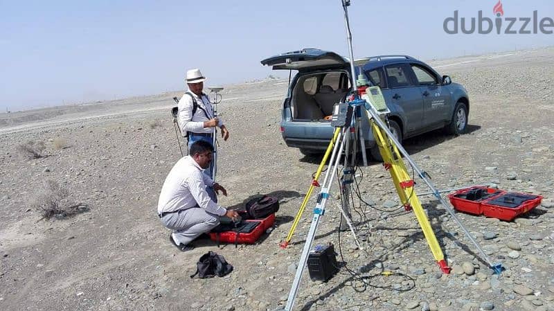 Land surveyor available for daily and monthly 1