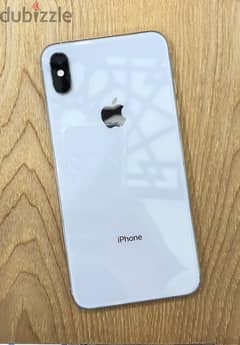 iPhone XS Max (256GB Silver White) Excellent Condition. +968 94077314