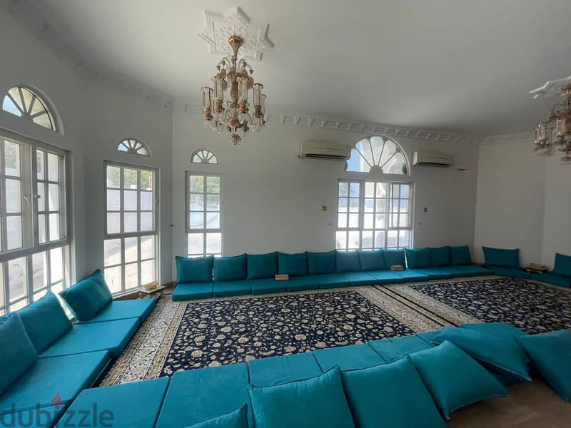 7 BR Villa In Shatti Al Qurum For Rent 5