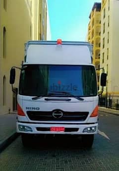 Truck for rent 3ton 7ton 10. ton hiap. Oman services House shiftig