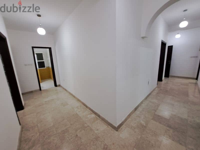 spacious bright flat in Ghubrah south 4