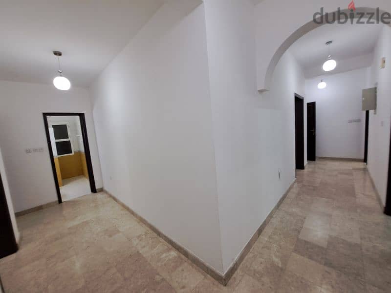 spacious bright flat in Ghubrah south 6