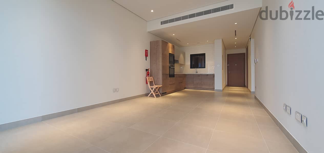 Brand New 1-Bedroom Apartment in Al Mouj Juman 2 Building For Rent 1