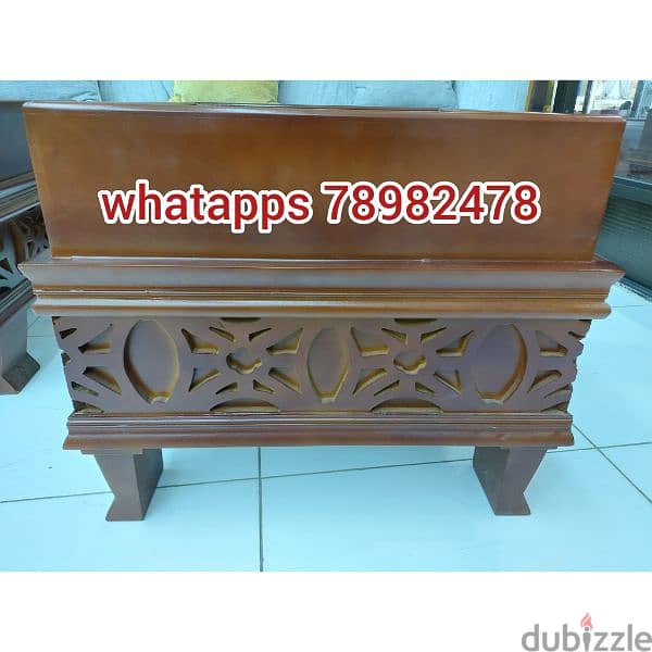 wooden centre table without delivery 1 piece 25 rial 4