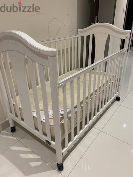 Baby cot sales dubizzle