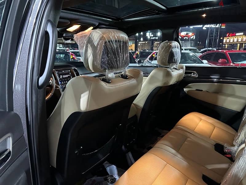 جيب جراند شيروكي ليميتد V6 2018 خليجي 9
