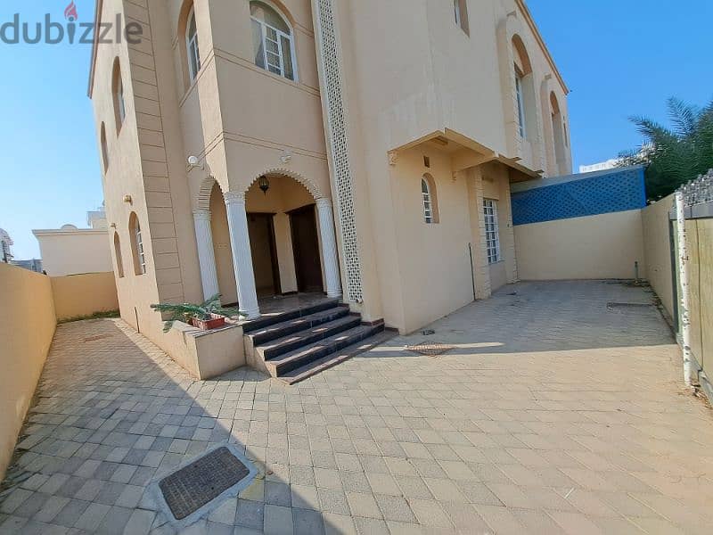 Nice villa opposite Sultan Qabous sport complex 15