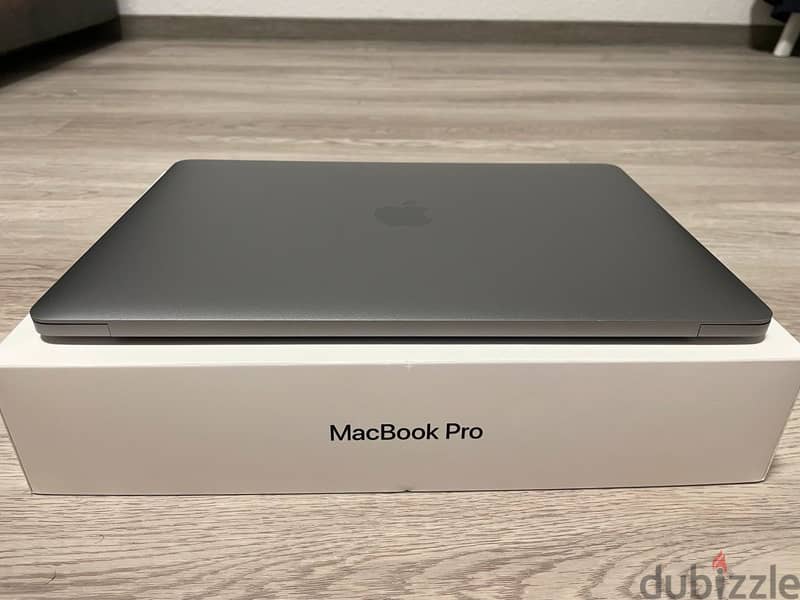 Apple MacBook Pro 15-Inch 256GB, 16GB RAM Core i7, 2.6Ghz, 2016 4