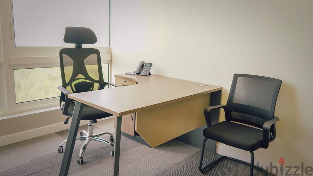 1 Desk Office Spaces in Qurum 4