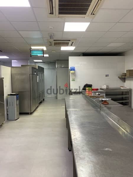kitchen for sale with all equipment and machines 5