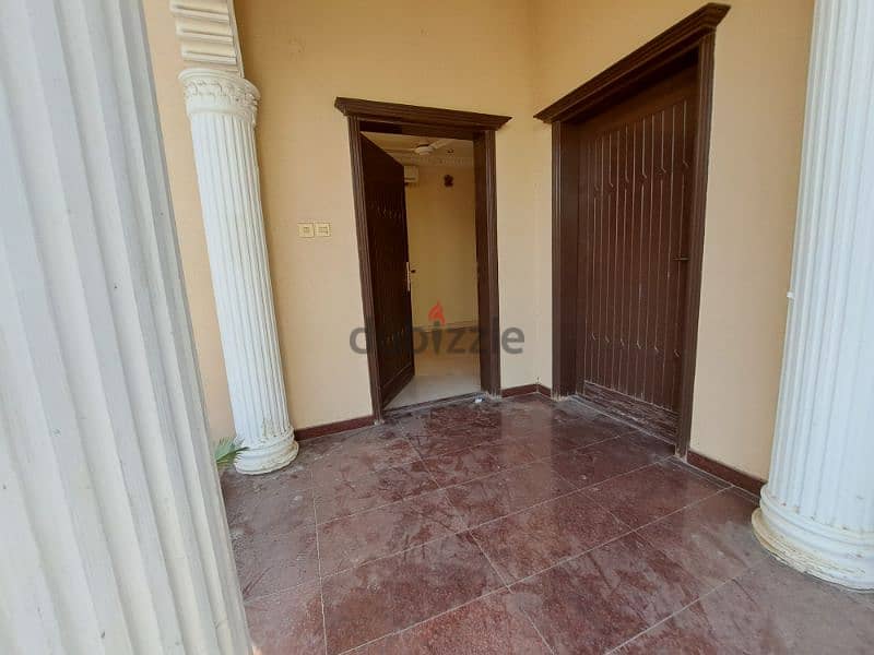 Nice villa in ghubrah south near bosher sport complex 5