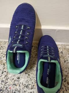 Women's Sketcher Shoes in excellent condition