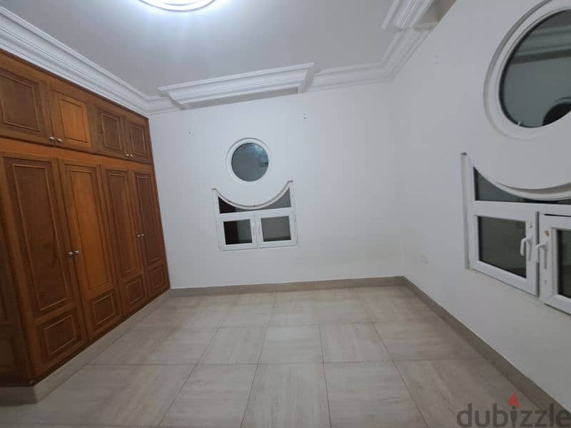 Luxurious  flat near Al namaa round about and  near khoud street 2