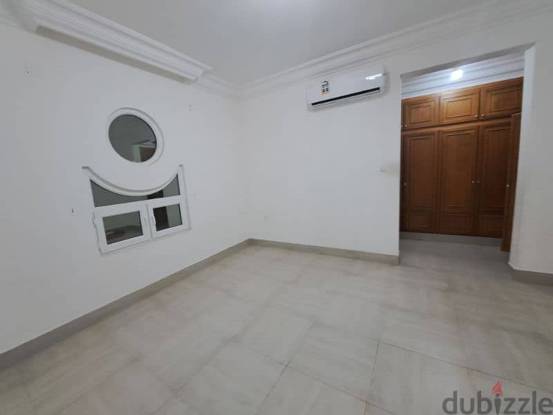 Luxurious  flat near Al namaa round about and  near khoud street 19