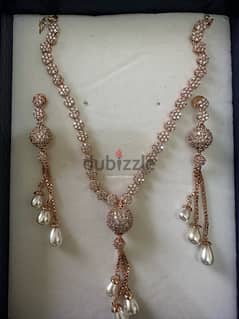 Beautiful Zircon necklaces Offer price buy 1 take 1 free