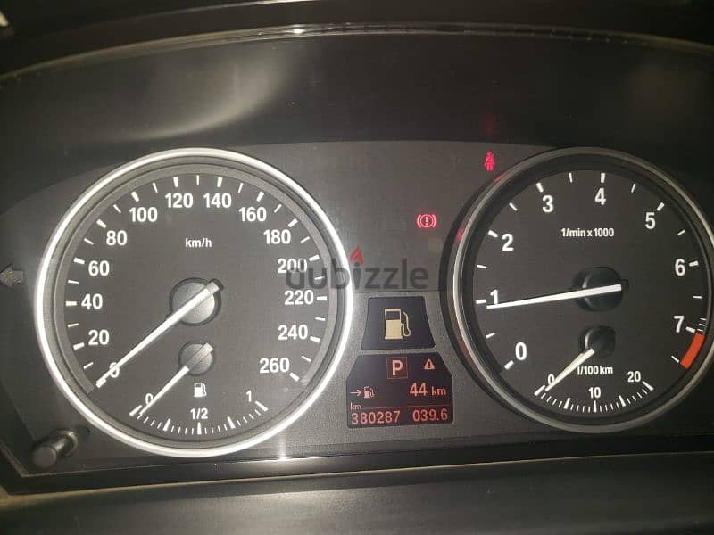BMW 2009.530i. 1