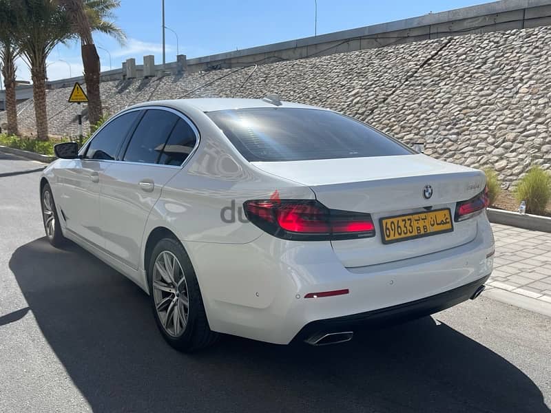 BMW 520i 2023 GCC 3