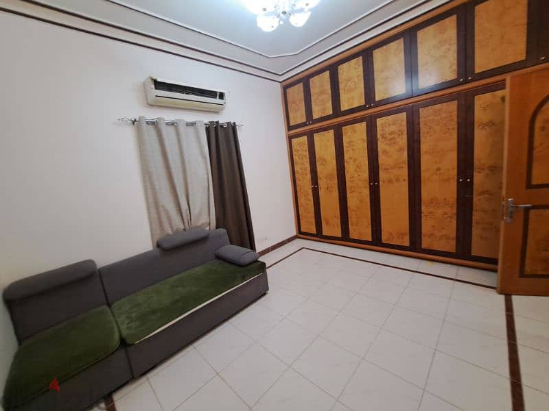 nicevflat near souq Al khoud 12