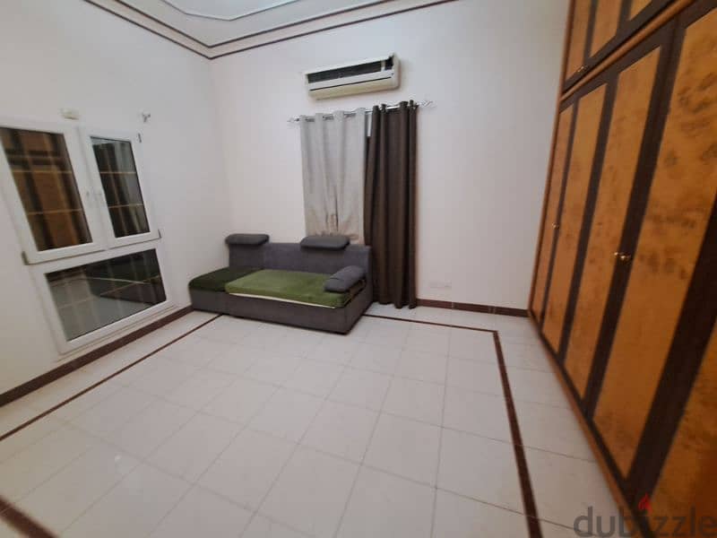 nicevflat near souq Al khoud 13