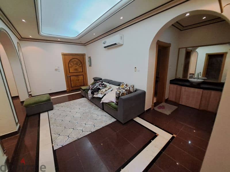 nicevflat near souq Al khoud 16