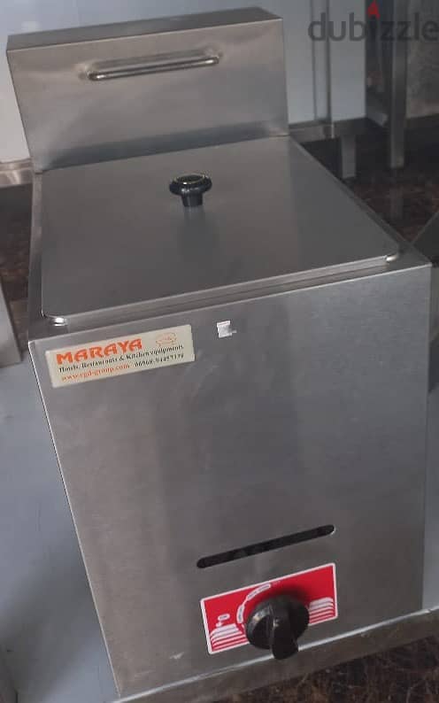 Single fryer machines 12