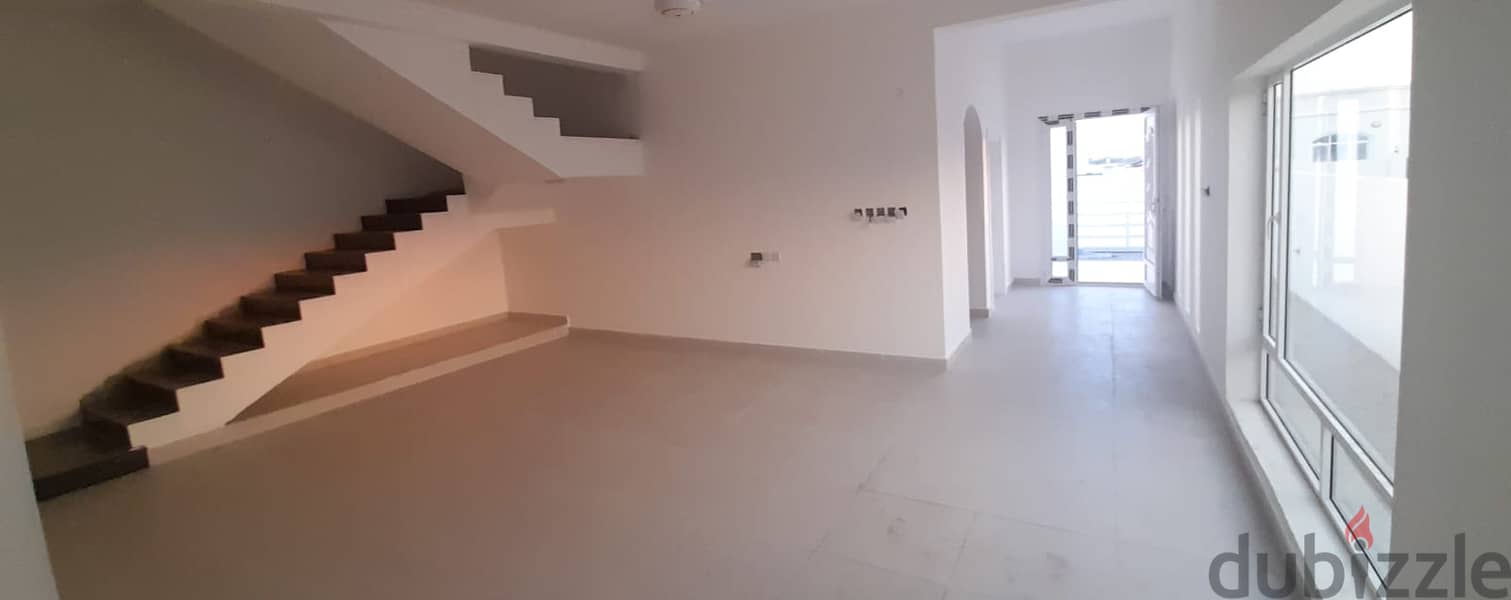 Modern & Spacious Villa for Sale (Barka Al Haram) 10